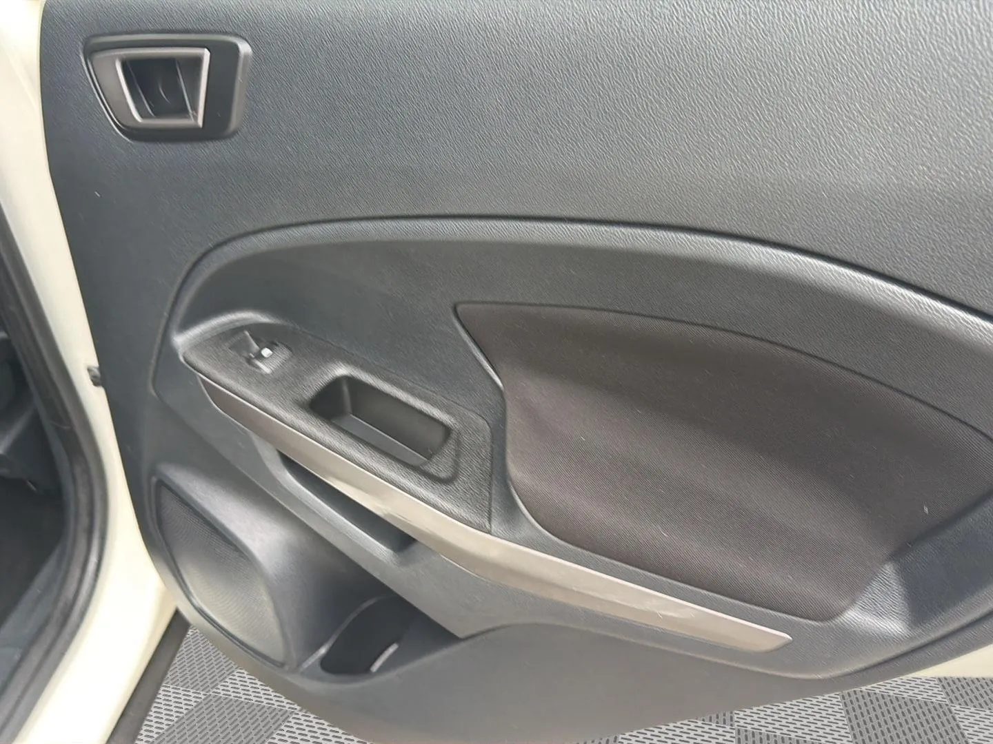 2020 Ford Ecosport SE - Photo 32