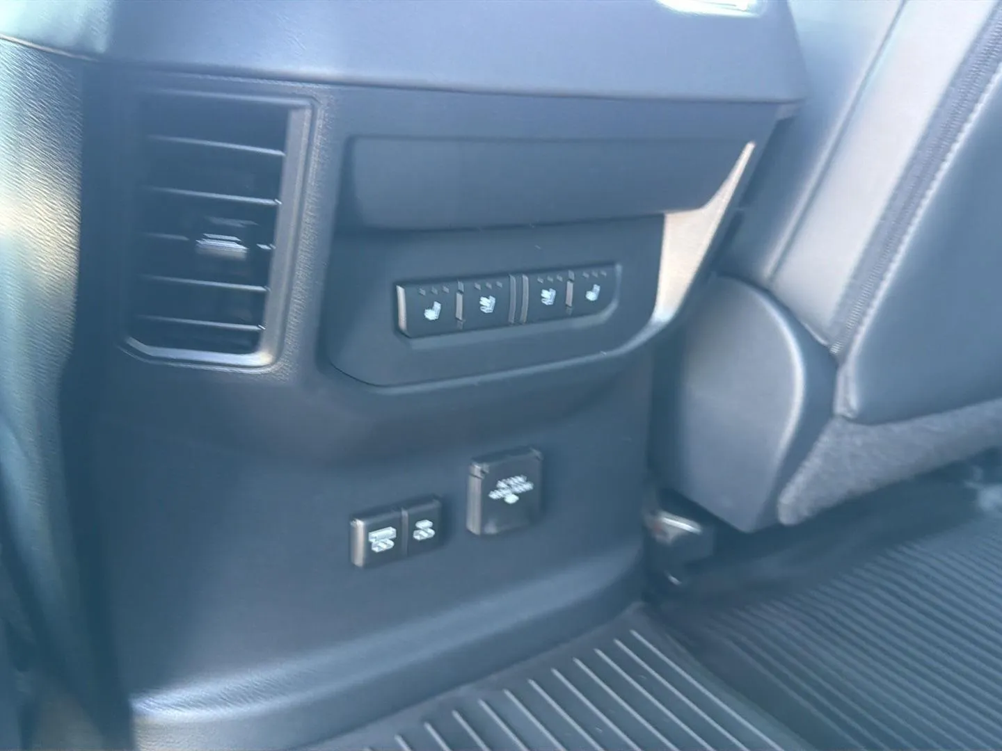 2023 Toyota Tundra Platinum - Photo 37