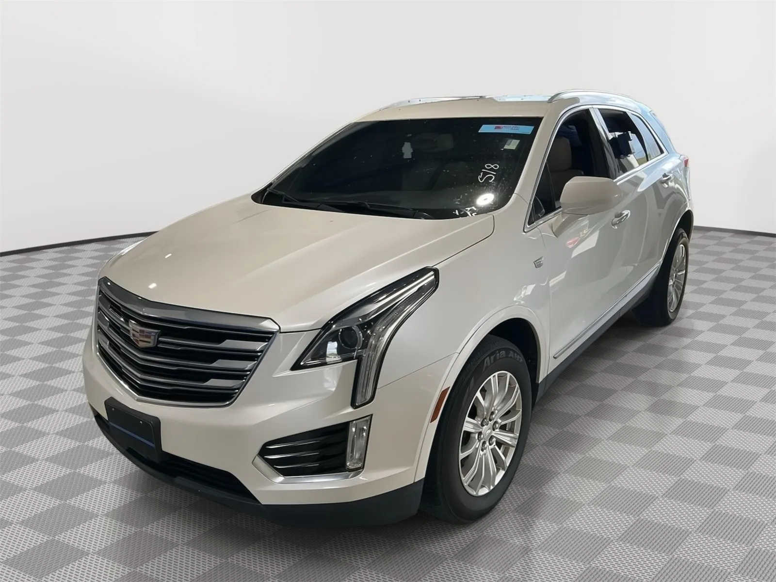 White 2019 Cadillac XT5 FWD for sale in North Charleston, SC