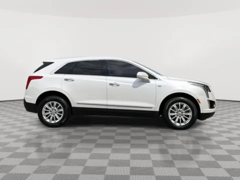 More photos of 2019 Cadillac XT5 FWD at Payless Car Sales, SC