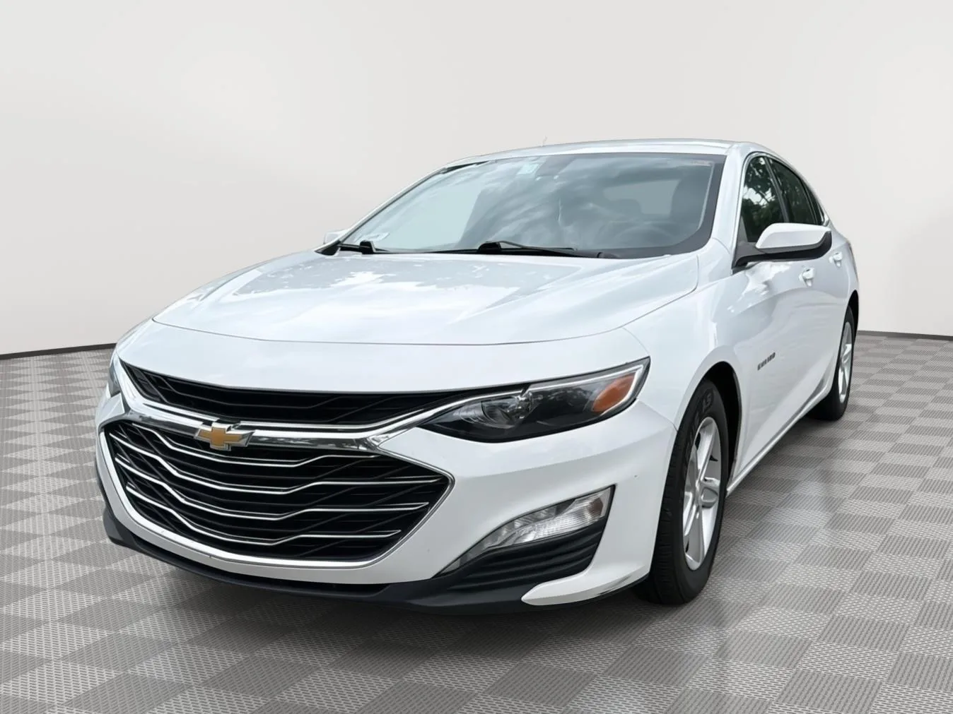 White 2022 Chevrolet Malibu LT for sale in North Charleston, SC