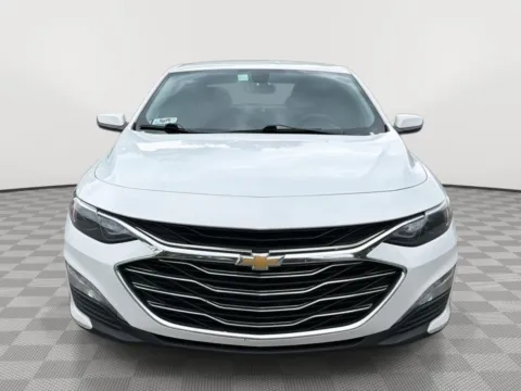Photos of 2022 Chevrolet Malibu LT for sale in North Charleston, SC at Payless Car Sales