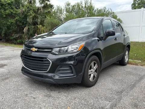 Black 2020 Chevrolet Trax LS for sale in North Charleston, SC