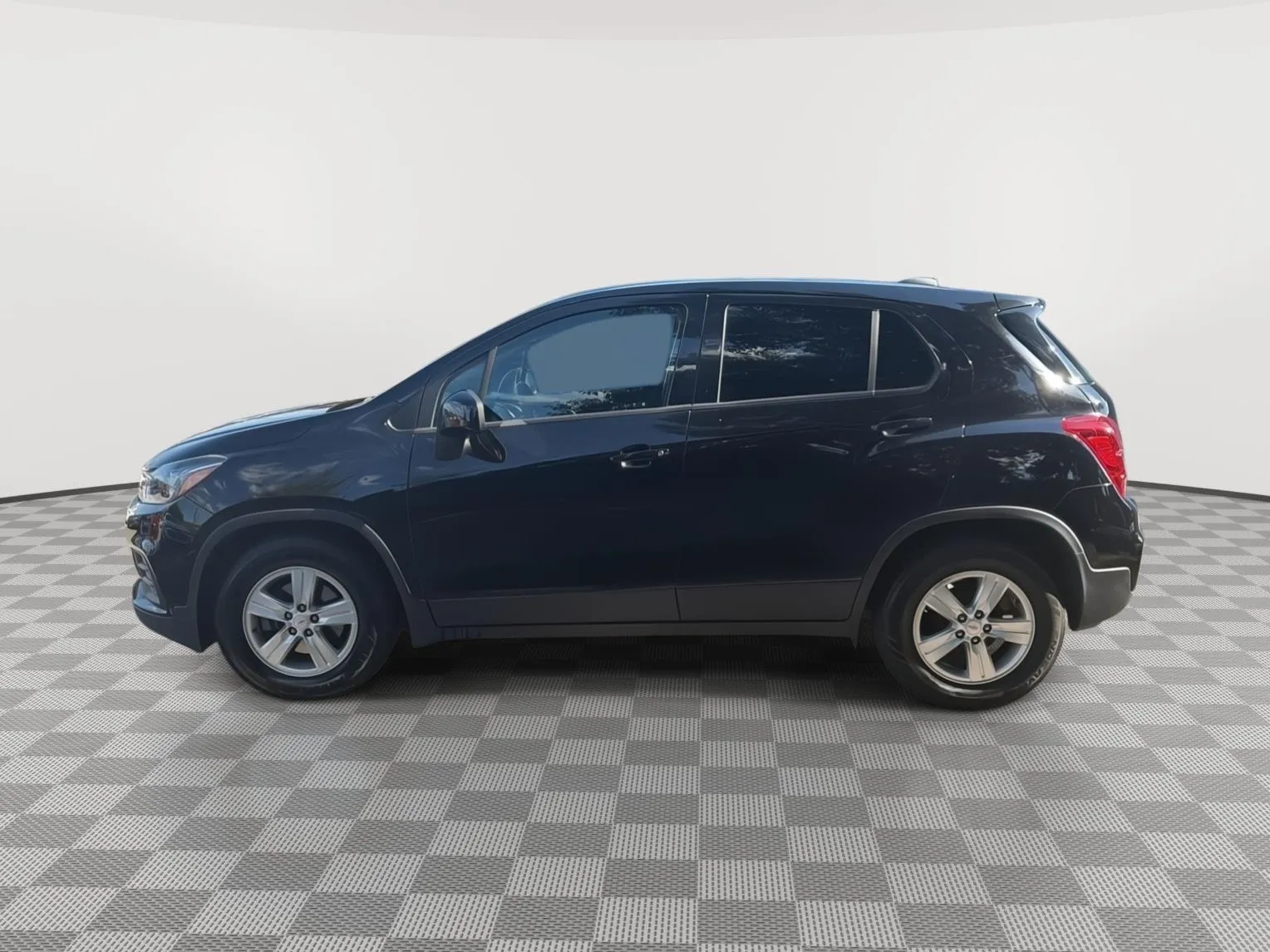 2020 Chevrolet Trax LS - Photo 8
