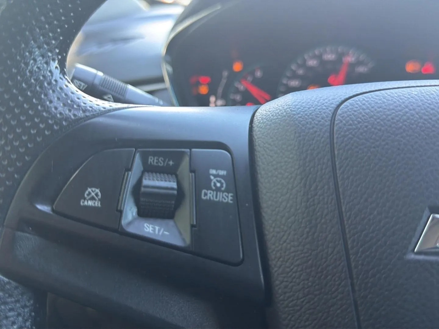 2020 Chevrolet Trax LS - Photo 15