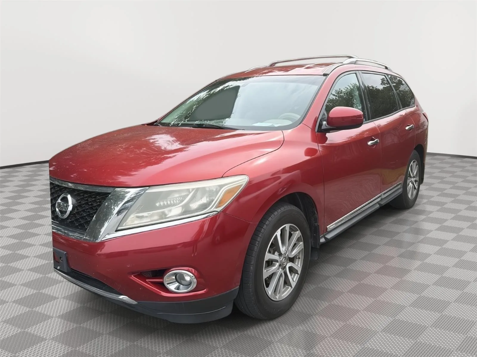 Red 2014 Nissan Pathfinder SL for sale in North Charleston, SC