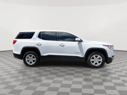 More photos of 2019 GMC Acadia SLE at Payless Car Sales, SC