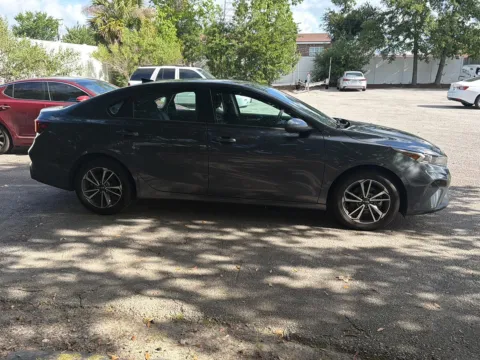 More photos of 2023 Kia Forte LXS at Payless Car Sales, SC