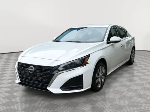 White 2023 Nissan Altima 2.5 S Sedan 4D for sale in North Charleston, SC