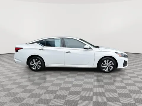 More photos of 2023 Nissan Altima 2.5 S at Payless Car Sales, SC