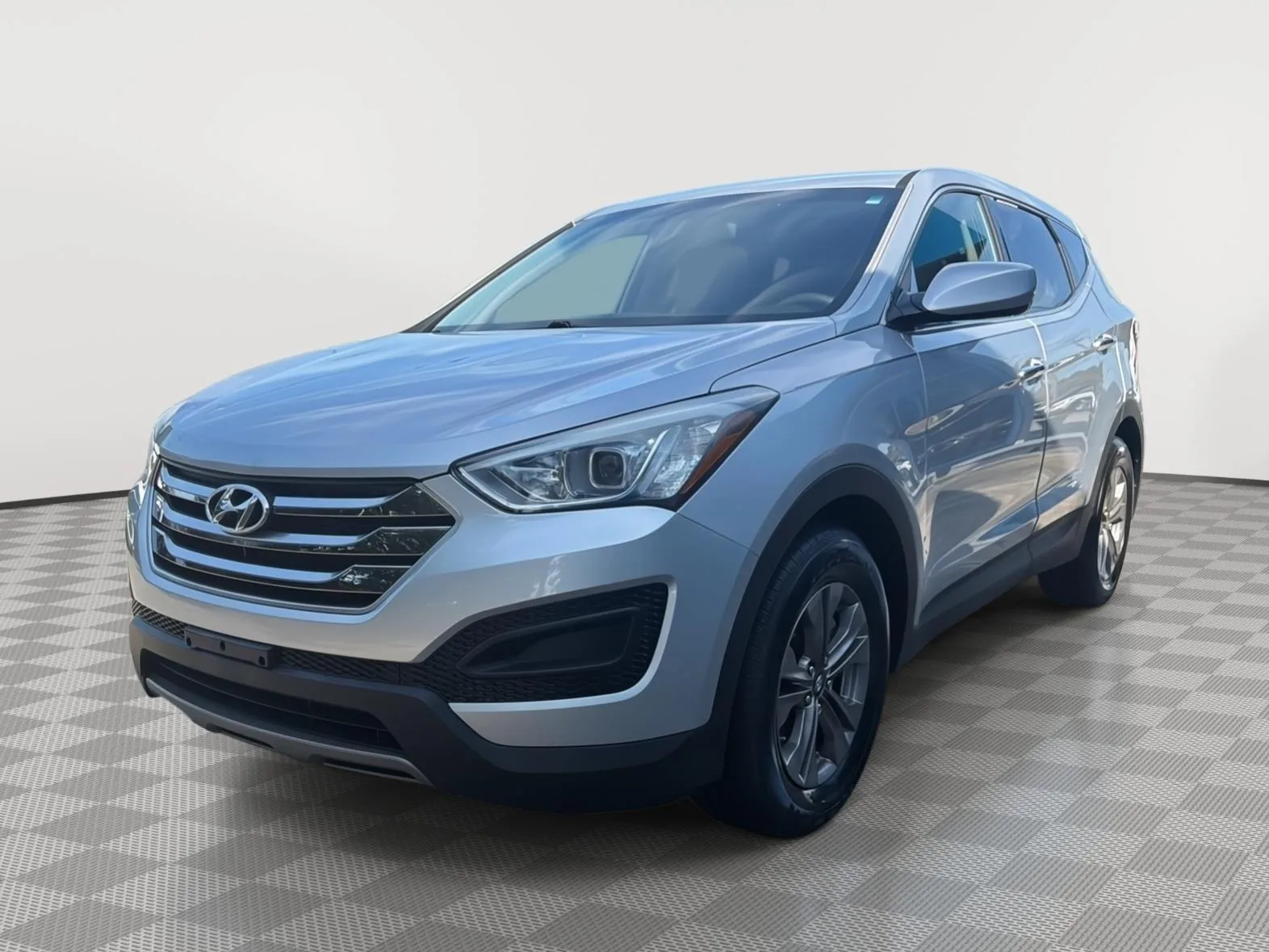 Silver 2015 Hyundai Santa Fe Sport Sport Utility 4D for sale in North Charleston, SC