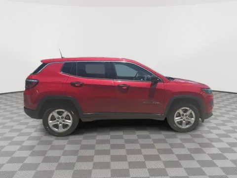 More photos of 2023 Jeep Compass Sport at Payless Car Sales, SC
