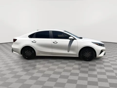 More photos of 2024 Kia Forte LX at Payless Car Sales, SC