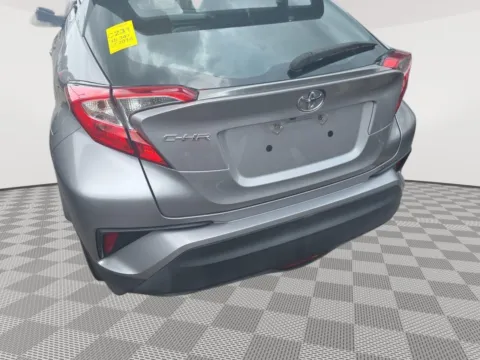 More photos of 2018 Toyota C-HR XLE at Payless Car Sales, SC