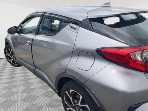 More photos of 2018 Toyota C-HR XLE at Payless Car Sales, SC
