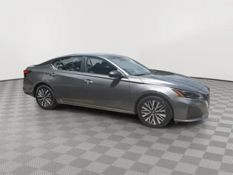More photos of 2025 Nissan Altima SV at Payless Car Sales, SC
