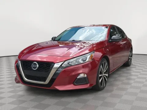 Red 2019 Nissan Altima 2.5 SR Sedan 4D for sale in North Charleston, SC