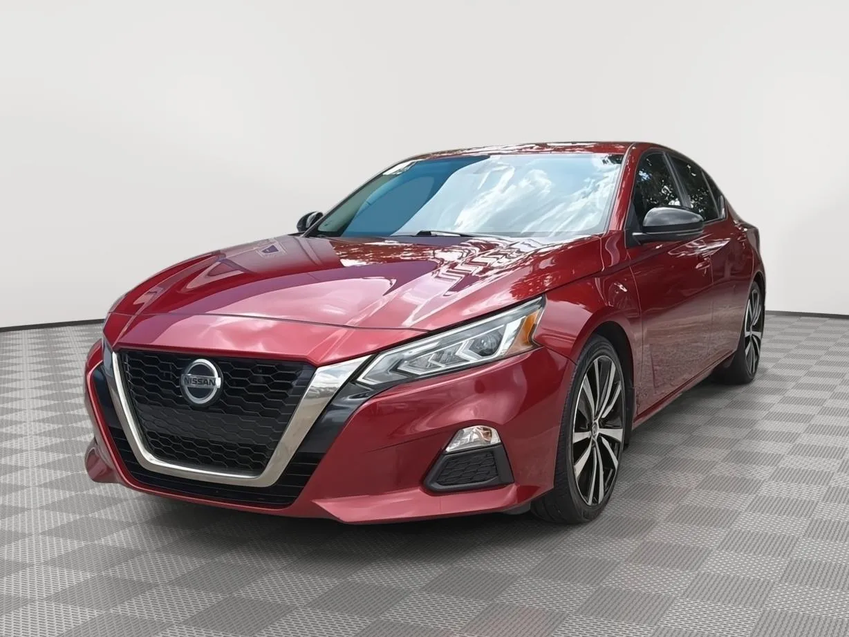 Red 2019 Nissan Altima 2.5 SR Sedan 4D for sale in North Charleston, SC