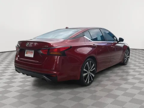 More photos of 2019 Nissan Altima 2.5 SR Sedan 4D at Payless Car Sales, SC