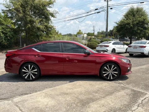 More photos of 2019 Nissan Altima 2.5 SR Sedan 4D at Payless Car Sales, SC