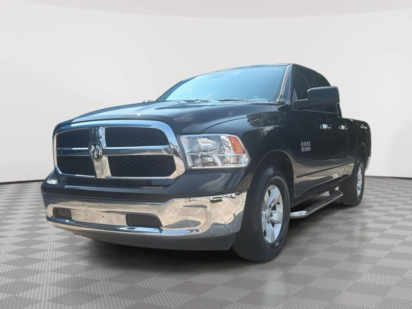 2017 Ram 1500 SLT