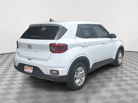 More photos of 2021 Hyundai Venue SE at Payless Car Sales, SC