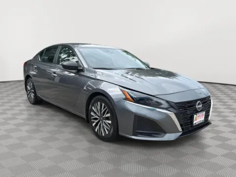 More photos of 2024 Nissan Altima 2.5 SV at Payless Car Sales, SC