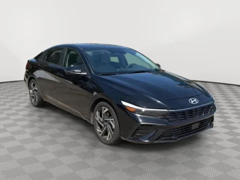 More photos of 2024 Hyundai Elantra Limited at Payless Car Sales, SC