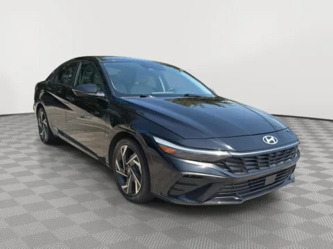 More photos of 2024 Hyundai Elantra Limited at Payless Car Sales, SC
