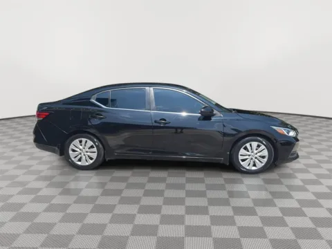 More photos of 2020 Nissan Sentra S at Payless Car Sales, SC