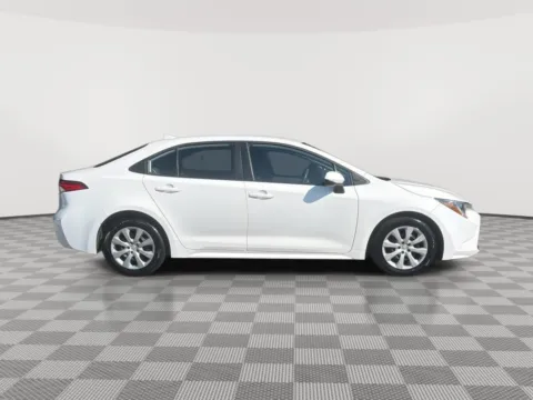 More photos of 2023 Toyota Corolla LE at Payless Car Sales, SC