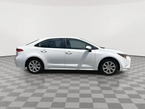 More photos of 2021 Toyota Corolla LE at Payless Car Sales, SC