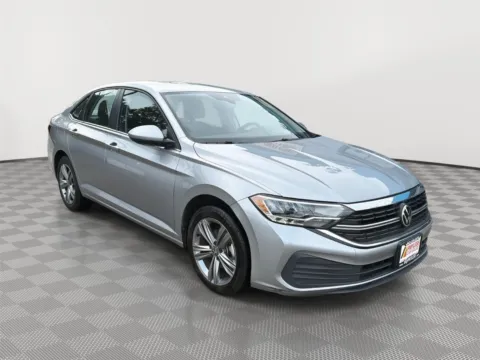 More photos of 2024 Volkswagen Jetta SE at Payless Car Sales, SC