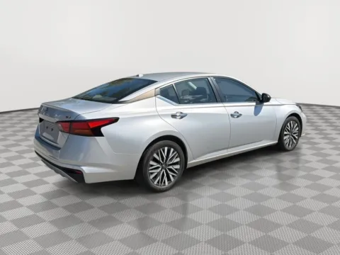 More photos of 2024 Nissan Altima 2.5 SV Sedan 4D at Payless Car Sales, SC