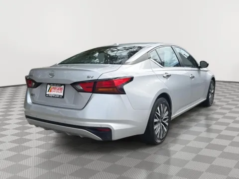 More photos of 2024 Nissan Altima 2.5 SV Sedan 4D at Payless Car Sales, SC