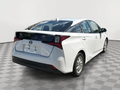 More photos of 2022 Toyota Prius LE Hatchback 4D at Payless Car Sales, SC