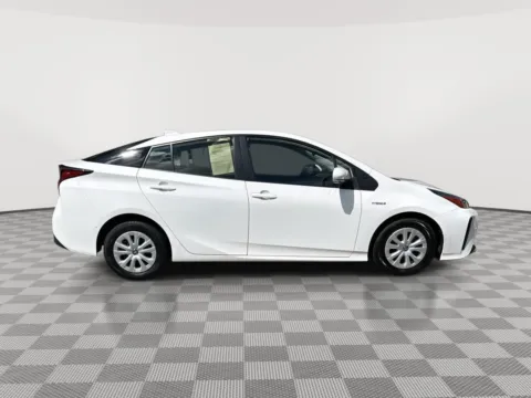 More photos of 2022 Toyota Prius LE at Payless Car Sales, SC