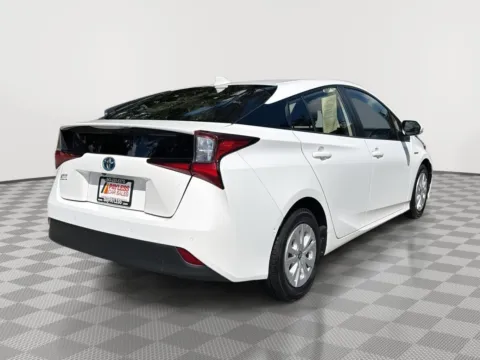 More photos of 2022 Toyota Prius LE Hatchback 4D at Payless Car Sales, SC
