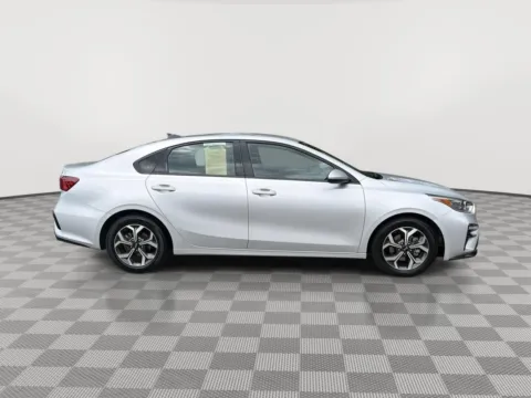 More photos of 2020 Kia Forte LXS at Payless Car Sales, SC