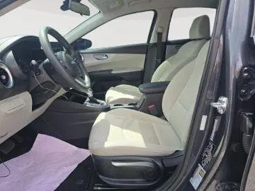 More photos of 2022 Kia Forte LXS at Payless Car Sales, SC