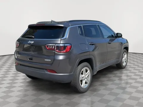 More photos of 2024 Jeep Compass Latitude at Payless Car Sales, SC