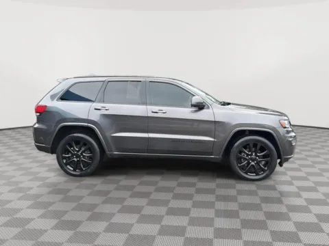 More photos of 2020 Jeep Grand Cherokee Altitude at Payless Car Sales, SC