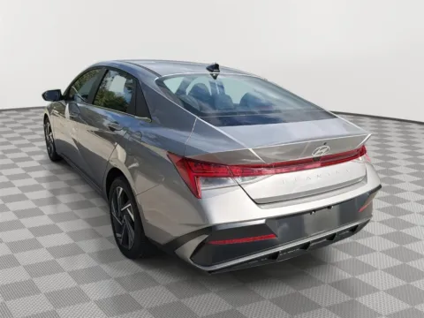 More photos of 2025 Hyundai Elantra SEL Convenience at Payless Car Sales, SC