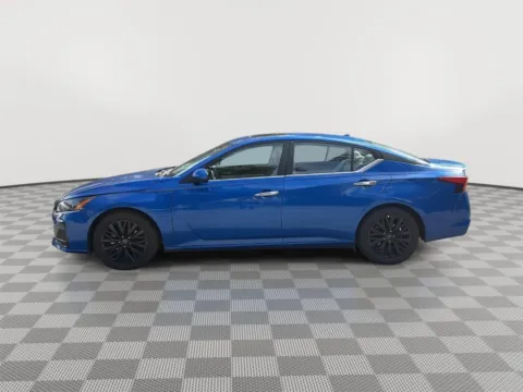 More photos of 2025 Nissan Altima SV at Payless Car Sales, SC