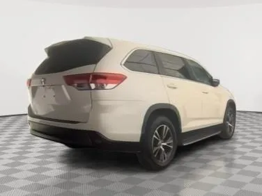 Photos of 2019 Toyota Highlander LE for sale in North Charleston, SC at Payless Car Sales