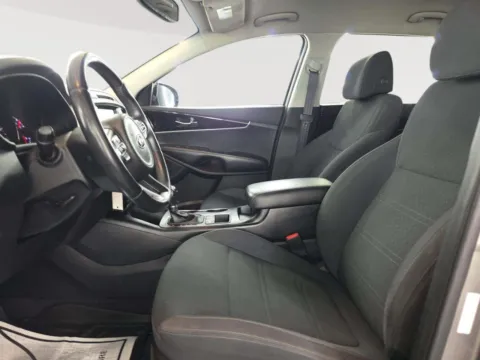 More photos of 2017 Kia Sorento LX V6 at Payless Car Sales, SC