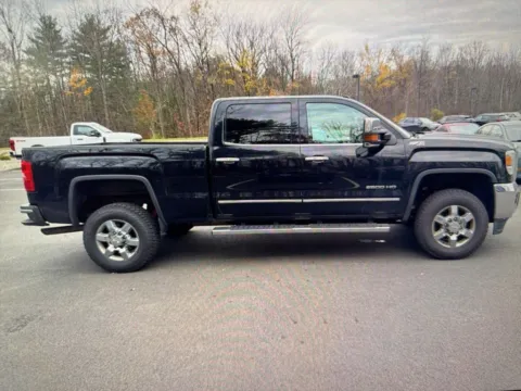 More photos of 2017 GMC Sierra 2500HD SLT at CarFive Salem, MA, MA