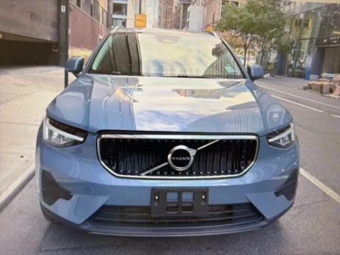Photos of 2023 Volvo XC40 B5 Core for sale in Salem, MA at CarFive Salem, MA