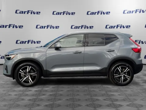 Photos of 2023 Volvo XC40 B5 Core for sale in Salem, MA at CarFive Salem, MA