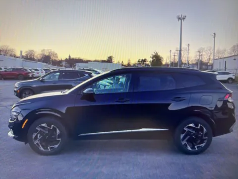 Photos of 2023 Kia Sportage SX-Prestige for sale in Salem, MA at CarFive Salem, MA